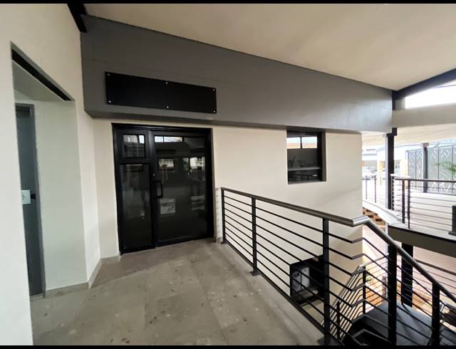 149M² OFFICE TO LET IN SUNNYROCK
